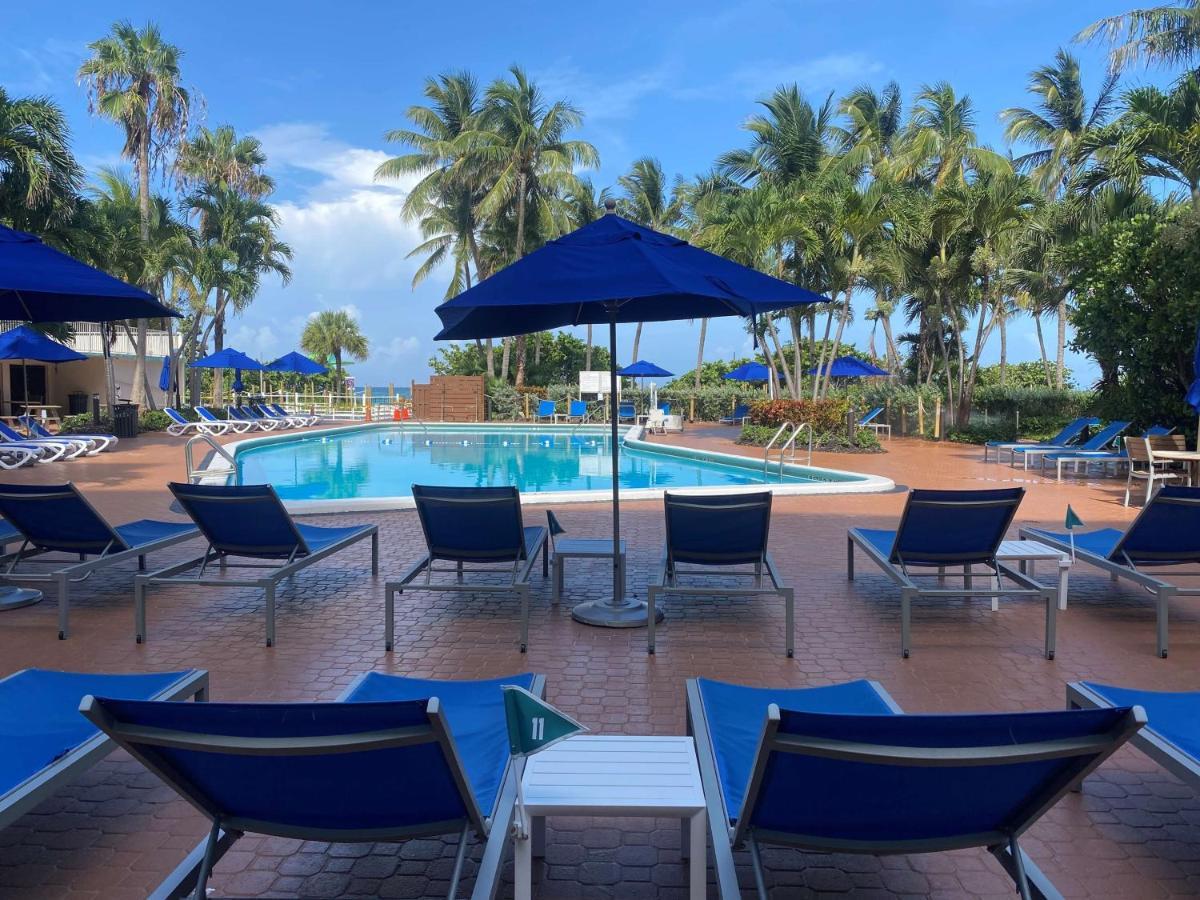Radisson Resort Маями Бийч Екстериор снимка